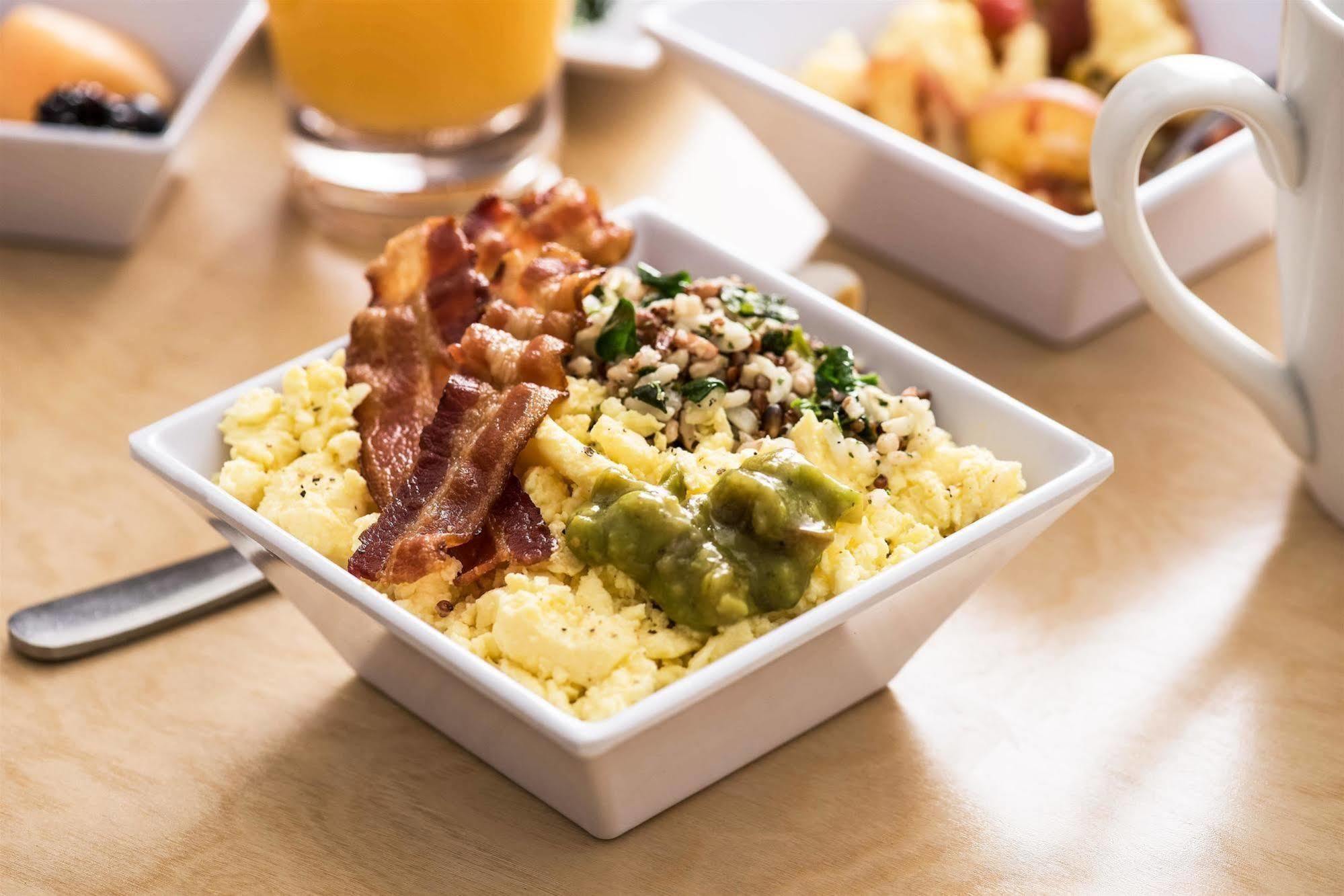 Hyatt Place Bloomington Indiana Ngoại thất bức ảnh